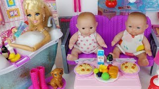 Baby doll barbie house Kitchen and bath toys play baby sitter 아기인형 돌보기 바비 하우스 주방놀이 목욕놀이 장난감