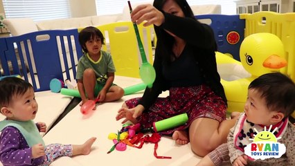 Learn Colors with Balloons! Baby Nursery Rhymes Song with Balloons Popping Show-qO16VNx9Dpk