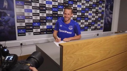 Sigurdsson praises Everton patience after big-money move