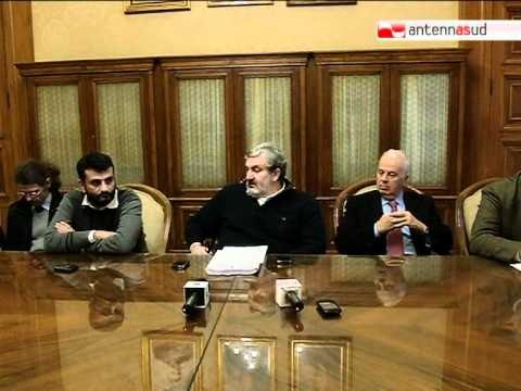 TG 06.02.12 Emergenza maltempo, a Bari scuole chiuse. Massima allerta sulle strade