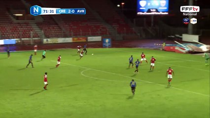 Belle action avec le ballon qui fuse devant les cages