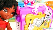 Minnie Mouse Happy Helpers Pet Carrier Bag Magical Playset with Figaro and Baby Moana Doll Surprises-2h6h3xTdfHE