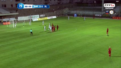 Corner sorti des deux poings