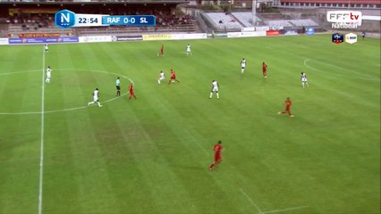 Centre dangereux avec Ras au 2ème poteau