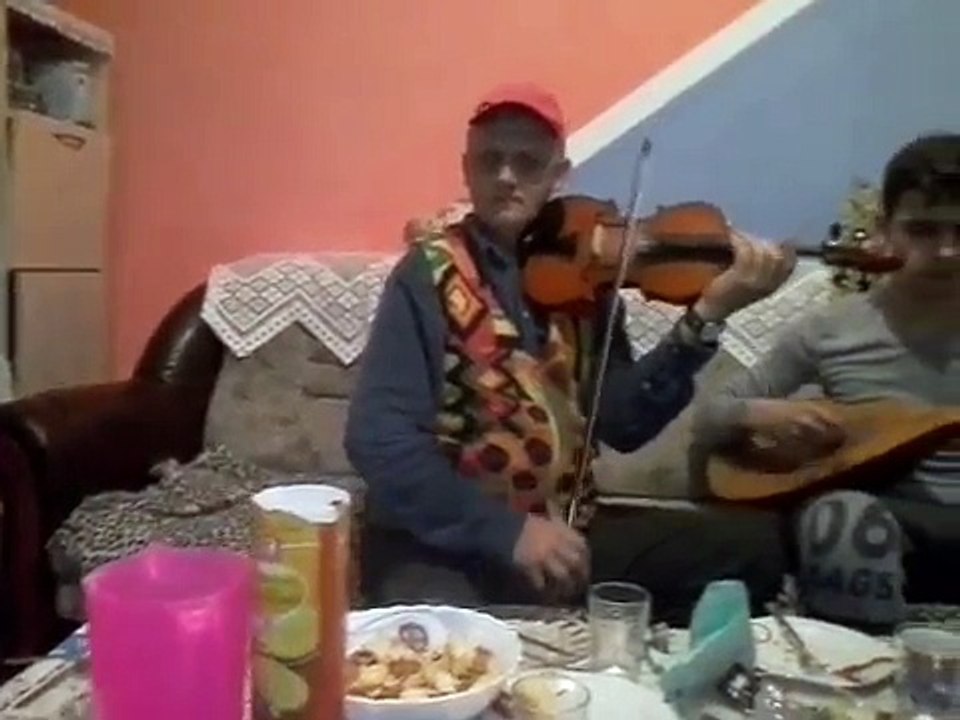 Izvorno kolo-Mišo i Radenko