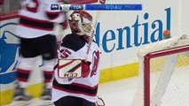 Gotta See It: Schneiders blunder gives Brown hilariously easy goal