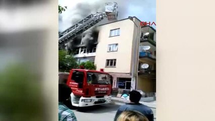 Aynı Mahallede Peş Peşe Yangın; 4 Kişiyi İtfaiye Kurtardı 2