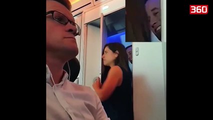 Filmohet cifti duke kryer marredhenie ne avion, shikoni reagimin e pasagjereve (360video)