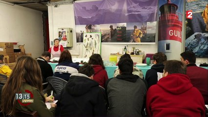 "13h15". Le cours magistral de Scarlette sur les algues alimentaires...