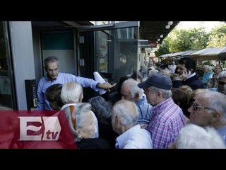 Grecia abre sus bancos para jubilados  / Vianey Esquinca