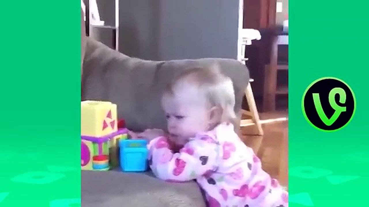 ESSAYEZ DE NE PAS RIRE ! VIDÉO DRÔLE -
