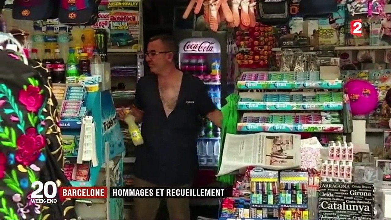 Attentats en Espagne : la foule se rassemble sur les Ramblas