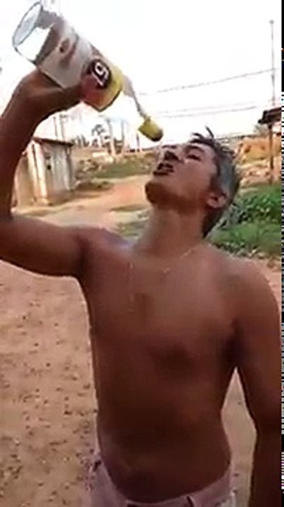 ESSE E FORTE NA QUEDA DA PRO CARA FICAR EM COMA MANO KKK