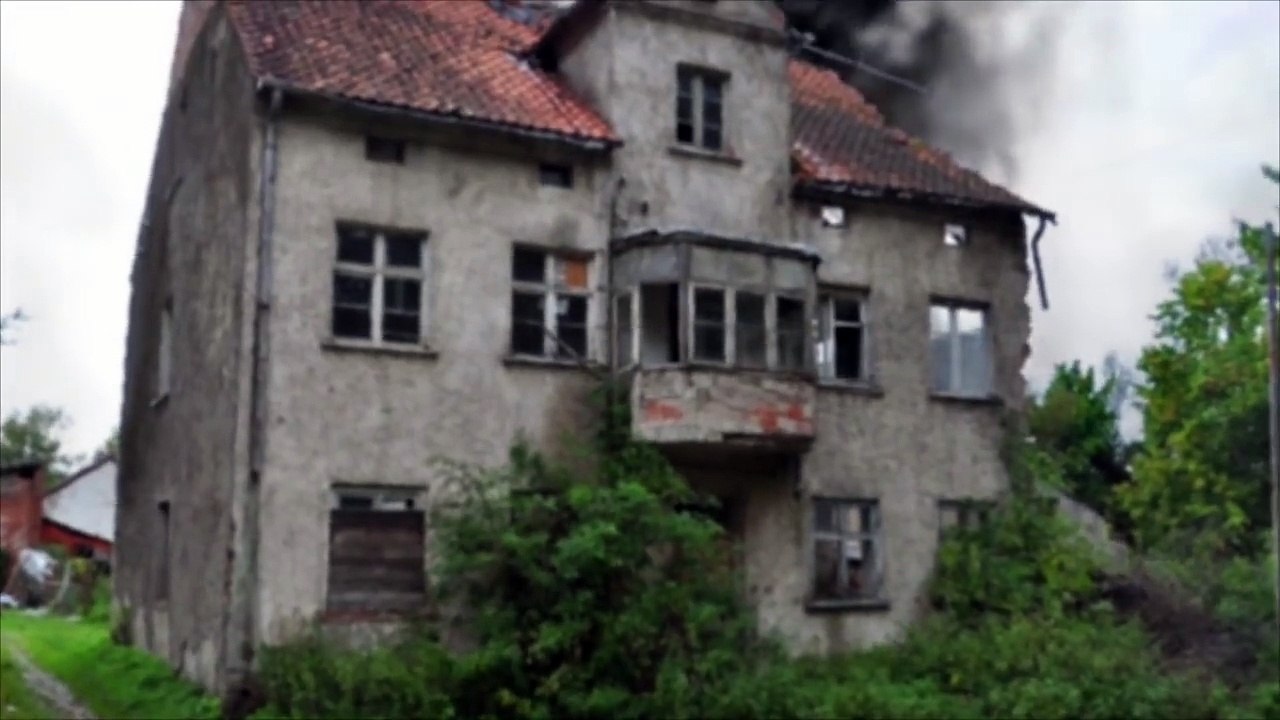 OMG ! Ghost Caught On Camera In a Flaming Haunted House _ Shocking Ghost Sighting _ Scary Videos
