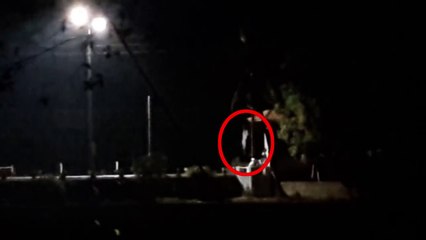 OMG ! Is This Real _ Flying Ghost Caught On Camera _ Scary Videos _ Real Horror Video Caught On Tape