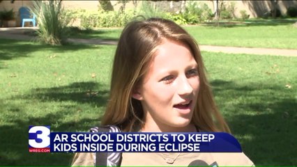 下载视频: Arkansas School Districts Ban Students From Going Outside During Solar Eclipse