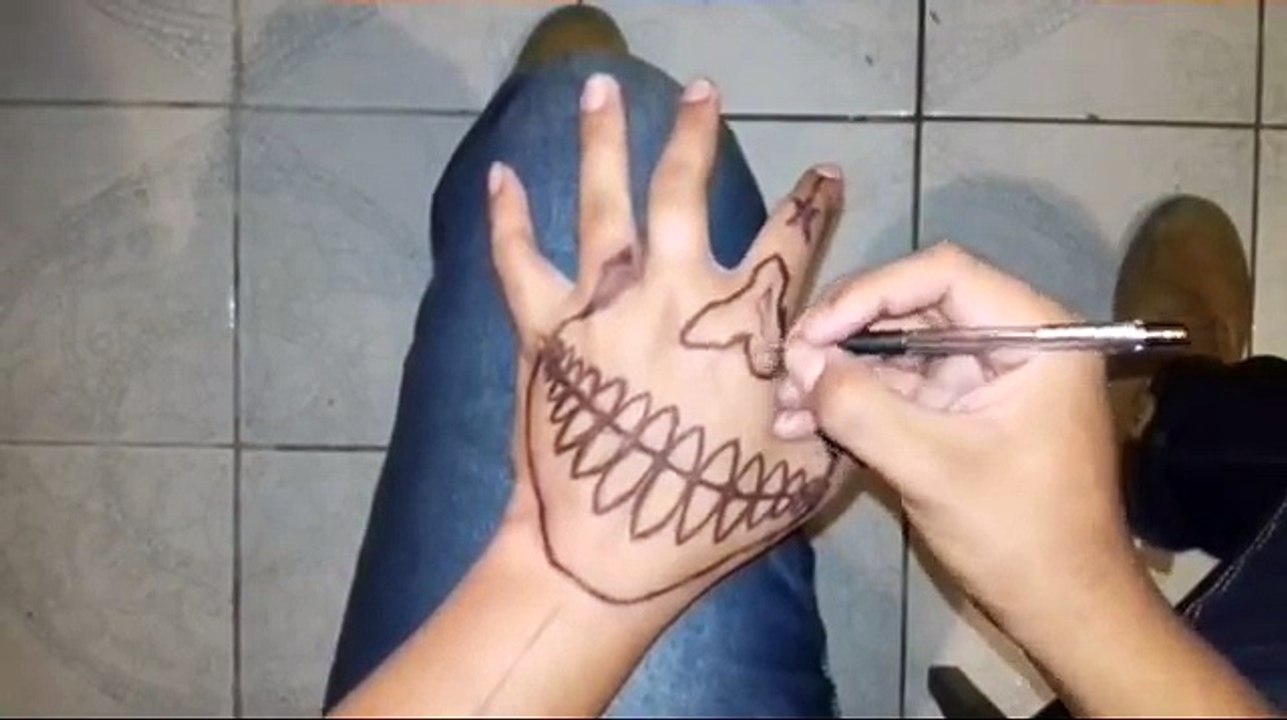 Una y una en un tiene una un en y tatuaje lapicero °|° pluma