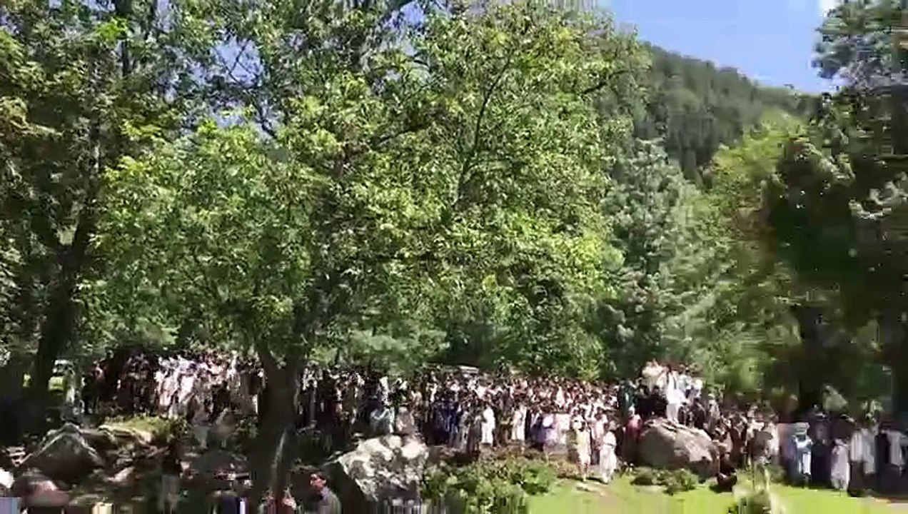 People's leader in his people