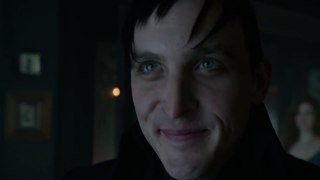 Dawn of Night: Pax Penguina : Gotham Armor - Season 4 Episode 1 (FOX)