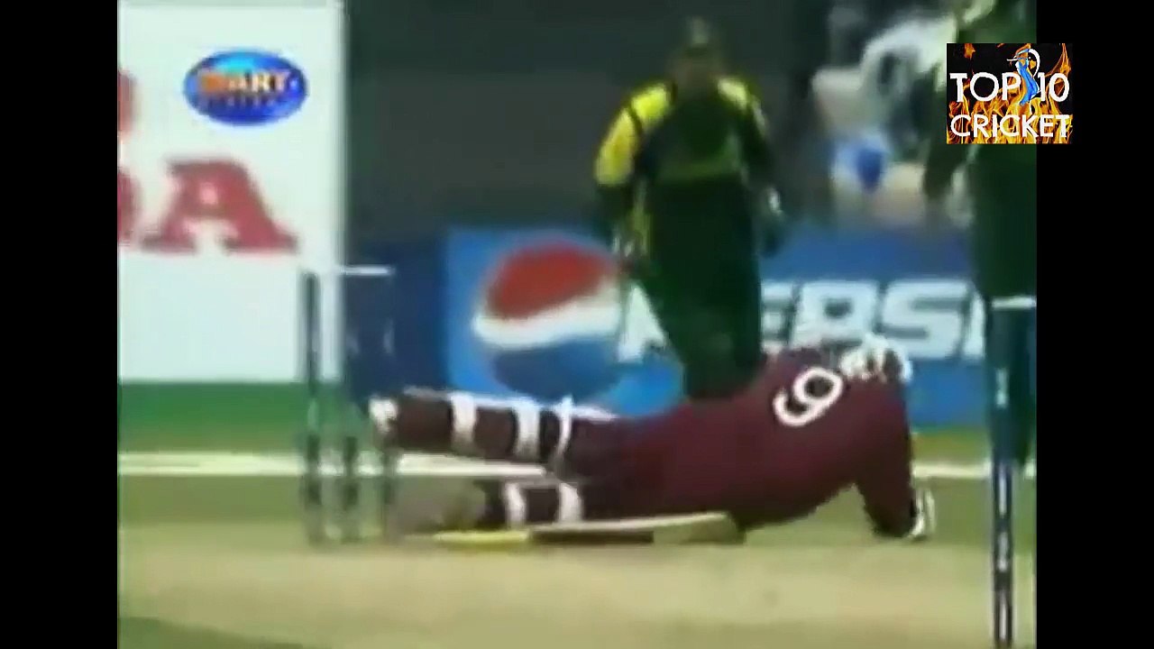 Top 7 Killer Bouncer on Face by Shoaib Akhtar Batsmen gets Injured