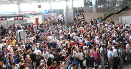 Atatürk Havalimanı`nda Bin 468 Uçak Trafiğiyle Rekor Kırdı
