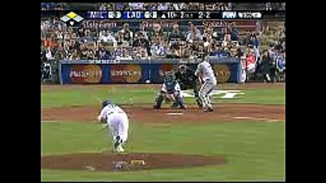 2008 Brewers: J.J. Hardy singles in the 10th, plates Ray Durham, gives Brewers the lead (8