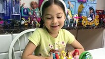 Dulces colores Semana Santa huevo primero primera Aprender princesa Sofía sorpresa el con pez disney trolls ari