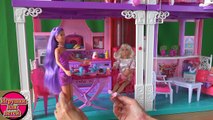 Dans le jouer poupée Barbie montre son salon Barbie sauvetages couleur de cheveux Steffi Steffi nouveau