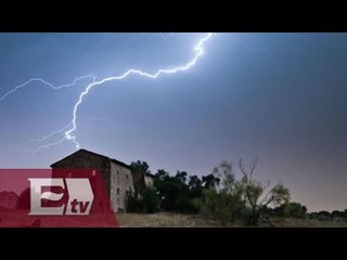Mueren siete personas al caerles un rayo en Guanajuato / Titulares de la mañana
