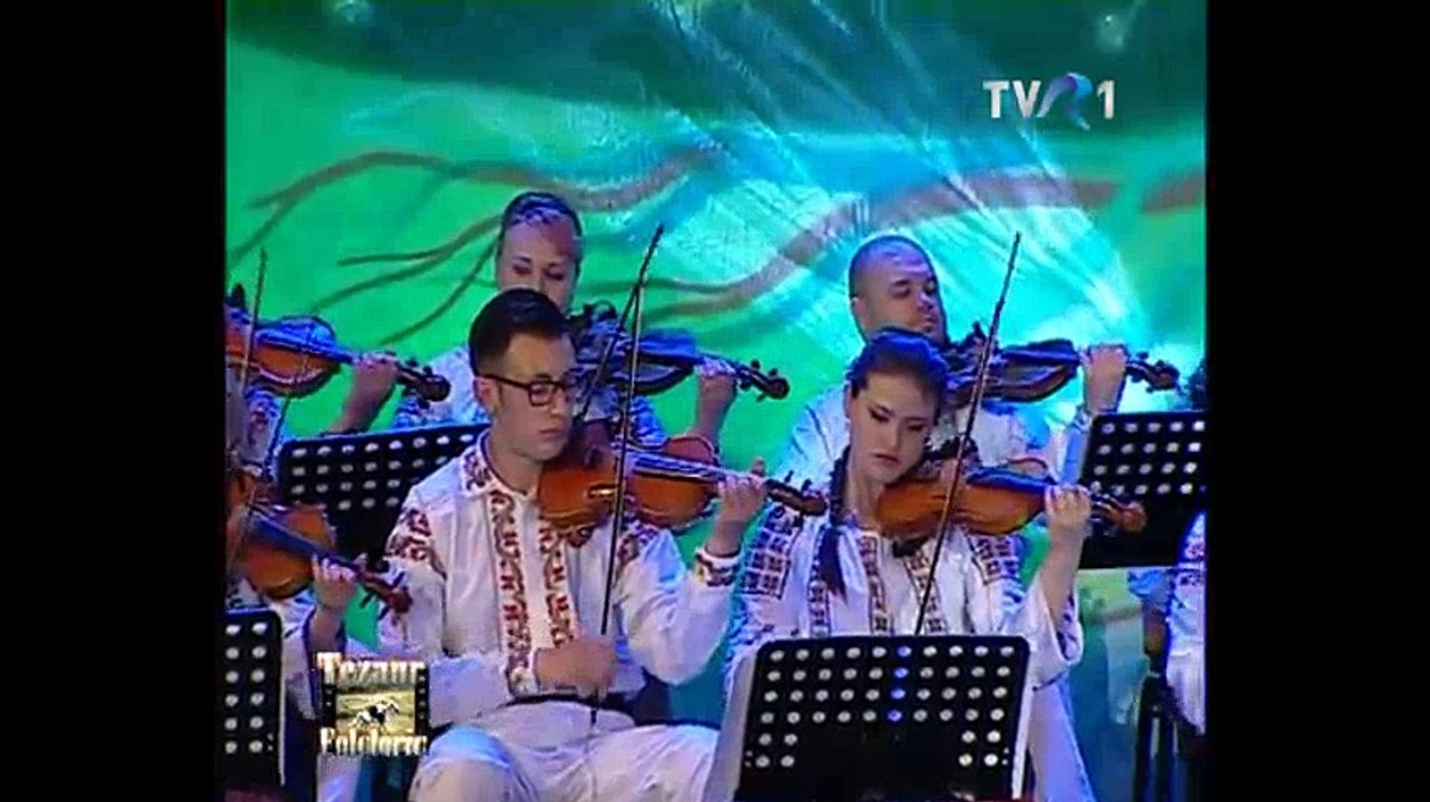 Anuta Motofelea si Alexandru Pugna - Ia-ma-n brate, dorule (Festivalul National de folclor Ion Dragoi - Bacau 2017)