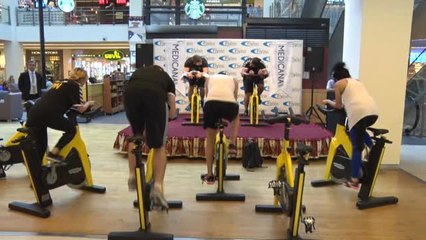 İstanbul'daki Bir Alışveriş Merkezinde Merdivenler 1 Saat Durdu