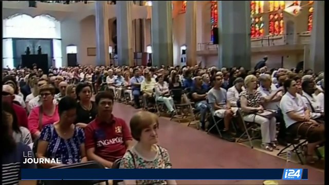 Attentats en Espagne: le roi Felipe et son épouse présents à la messe solennelle