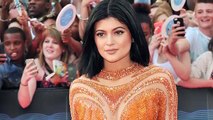 Kylie Jenner BLAMES Kris for TV Show, Selena Reveals Her Favorite Rapper -DR