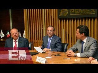 Pemex y su sindicato pospone firma de contrato / Opiniones encontradas
