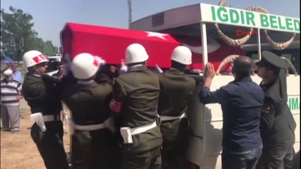 Iğdır Yaşamını Yitiren Erin Cenaze Namazını İmam Babası Kıldırdı