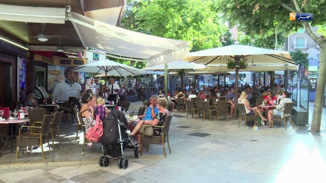 هذا ما تخسره الجزائر من العملة الصعبة جراء توجه السياح للخارج