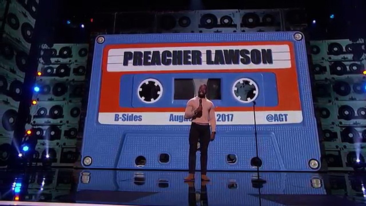 Preacher Lawson Comedian Covers Clapping to Smartphones - America's Got Talent 2017