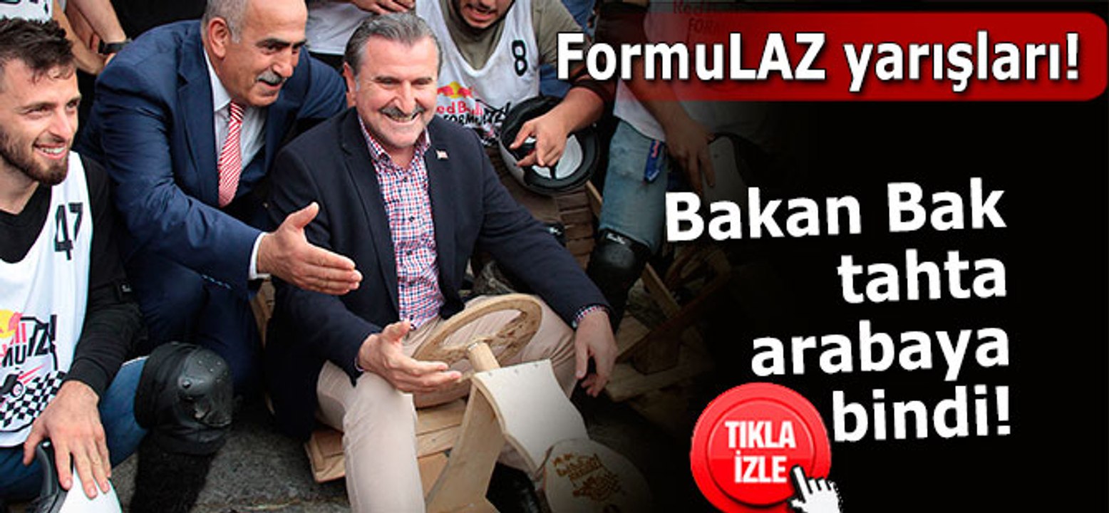 Bakan Bak, tahta arabaya bindi