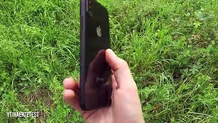 iPhone 8 vs Train