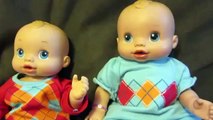 Vivant américain et bébé garçon vêtements poupée fille jumeaux humidifie N mouvements