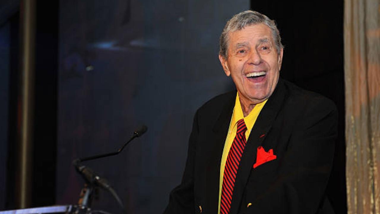 Jerry Lewis, Comedy Icon, Dies at 91 | THR News