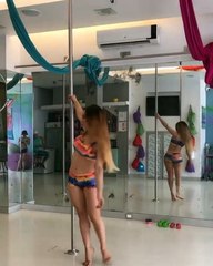 La materialista complaciendo a sus fans