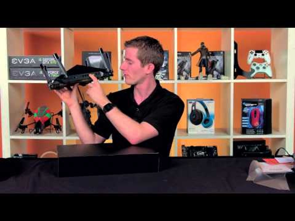 D-Link Tri-Band AC3200 Gigabit AC Wireless Router DIR-890L Unboxing and Overview