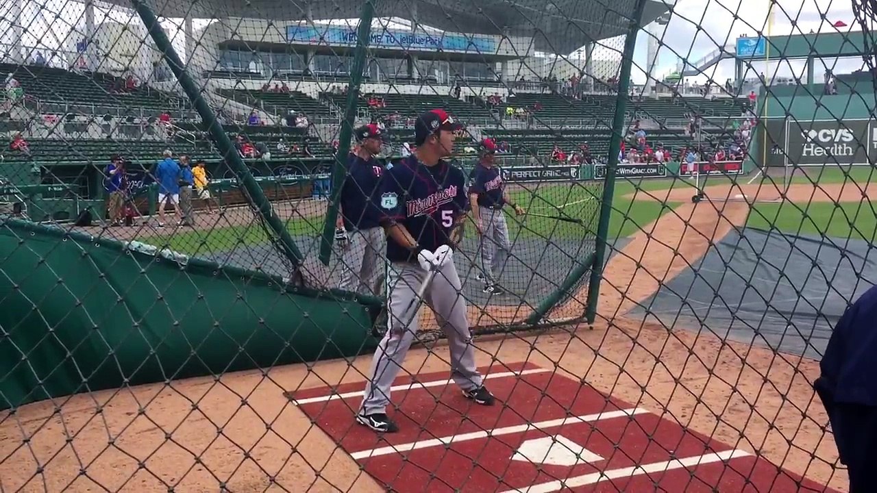Byung Ho Park takes batting practice at Fenway South