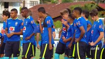 Edu Gaspar visita a Seleção Brasileira Sub 20 na Granja Comary