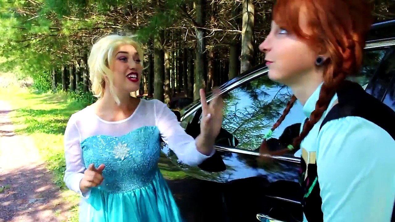 Spiderman & Frozen Elsa ROMANTIC POOL DATE! Pink Spidergirl Anna Joker Superhero Fun in Real Life!-IyvbMh92w3w