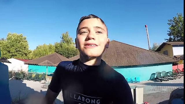 VLOG - Fun, Toboggans & Piscine au Parc Aquatique AQUALIBI