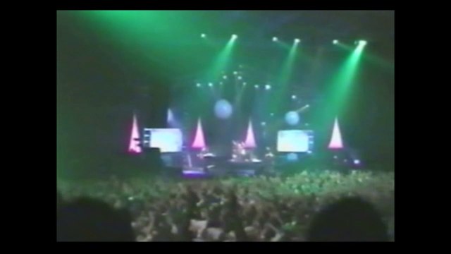 Muse - New Born, Paris Zenith, 10/29/2001