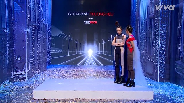 Phương Chi xin lỗi HLV Hoàng Thùy