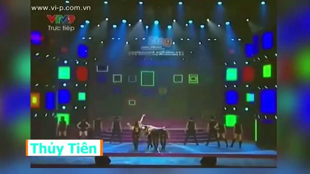 Những ca sĩ Việt lộ chuyện hát nhép khi gặp sự cố bất ngờ trên sân khấu